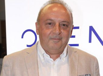 Η χαρούμενη ανακοίνωση του Δημήτρη Καμπουράκη: Η κόρη του ετοιμάζεται να ανέβει τα σκαλιά της εκκλησίας!