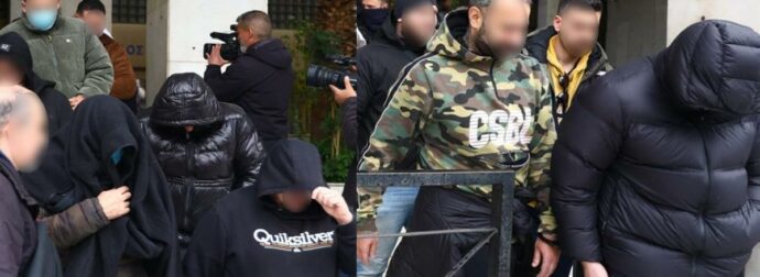 Απίστευτες Συνομιλίες: Πώς το Κύκλωμα ΕΦΚΑ «Στήνει» Εικονικές Εταιρείες με Διάσημο TikToker!