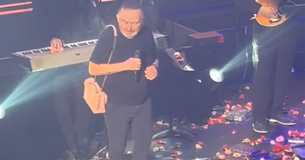 Σταμάτης Γονίδης: Μια αναπάντεχη εμφάνιση στην πίστα με γυναικεία τσάντα που συζητήθηκε!