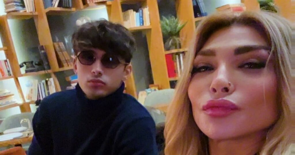 Αγγελική Ηλιάδη: Απίστευτο! Ο γιος της δεν γνώριζε τη Ρία Ελληνίδου – Δείτε την αντίδρασή του (Βίντεο)