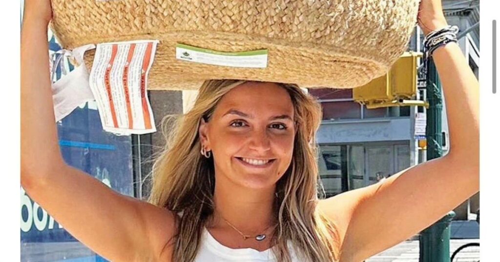 Γνωρίστε τη Σοφία Μητσοτάκη: Η επαγγελματική πορεία και οι μοναδικές στιγμές της κόρης του πρωθυπουργού.