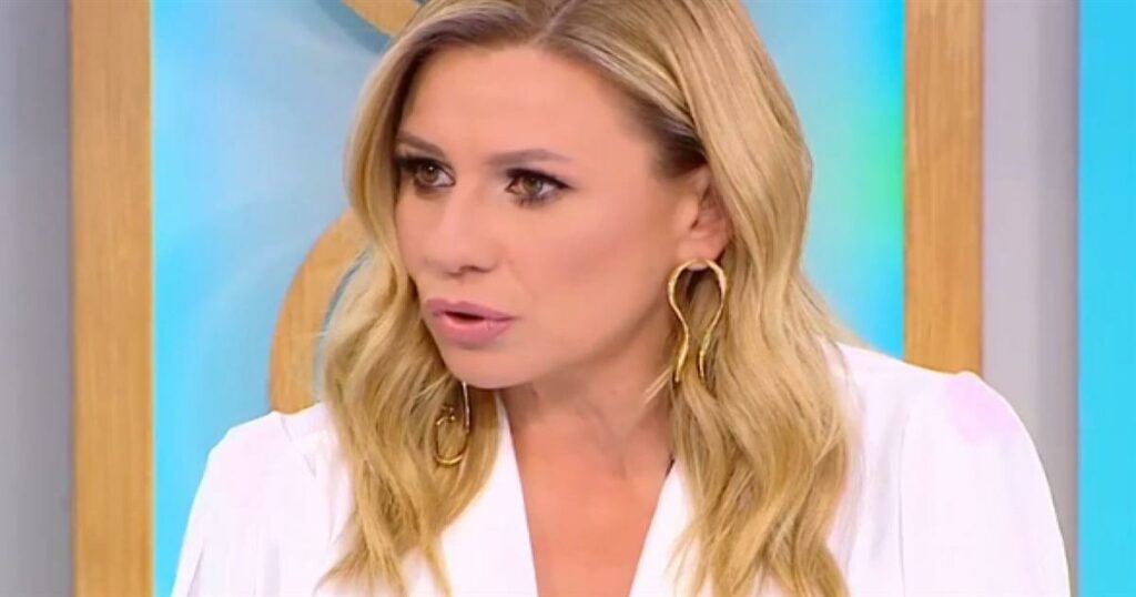 Πώς οι φήμες για εκατομμύρια που αποδίδονται στην Καραβάτου και τον Κρατερό κατέκλυσαν τα site!