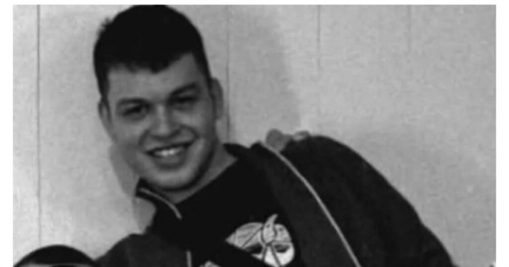 Η Μάχη της Μητέρας του Κλεομένη: Καθημερινός Πόλεμος με τα «Κοράκια» της Ελληνικής Τηλεόρασης και των Ιστότοπων – «Κάθε Μέρα Πεθαίνει το Παιδί μου».