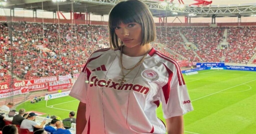 Θυμάστε τη Μαριγκόνα; Δείτε το νέο viral βίντεο με λιμουζίνα στην καρδιά της Αθήνας!