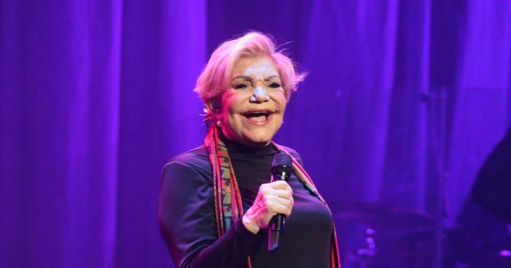 Απολαύστε το συγκινητικό βίντεο με το οποίο η Finos Film αποτίει φόρο τιμής στη Μαρινέλλα και ανακαλύψτε τις αμέτρητες επιτυχίες της!