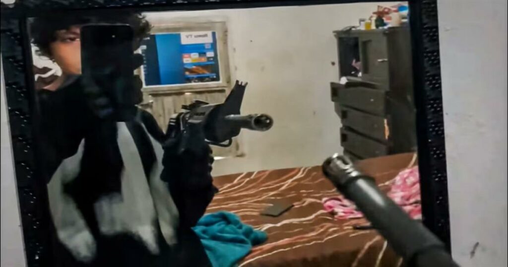 Σοκαριστικό περιστατικό στο Μεξικό: Έφηβος μαθητής, μόλις 15 ετών, πίσω από φρικτό διπλό φόνο στο σχολείο – Δείτε το βίντεο.