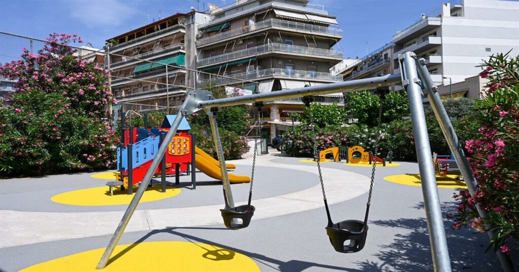 Ο 7χρονος υποβλήθηκε σε επέμβαση στο κεφάλι – Ο πατέρας περιγράφει το ατύχημα που συνέβη ενώ έπαιζε με φίλους (βίντεο)