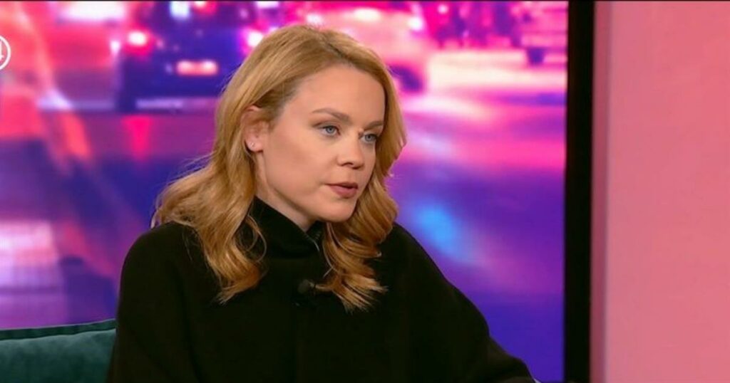 Παπαληγούρα: Συγκλονίζει η εξομολόγησή της για την απώλεια του πατέρα της – «Έπαιζα στη σκηνή την ημέρα της κηδείας του, πήρα δύσκολες αποφάσεις».