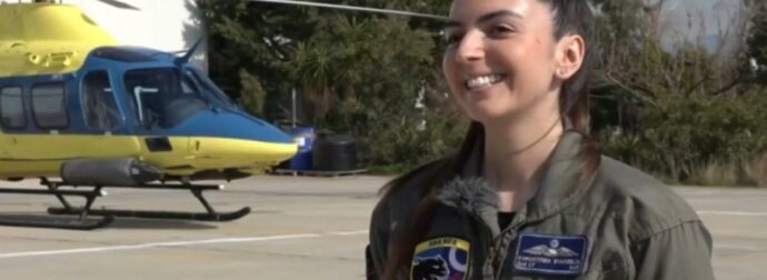Φύλο δεν περιορίζεται ο ουρανός: Η πιλότος Ευαγγελία Καφαντόγια – Κριεμπάρδη σπάει τα στερεότυπα της Πολεμικής Αεροπορίας.