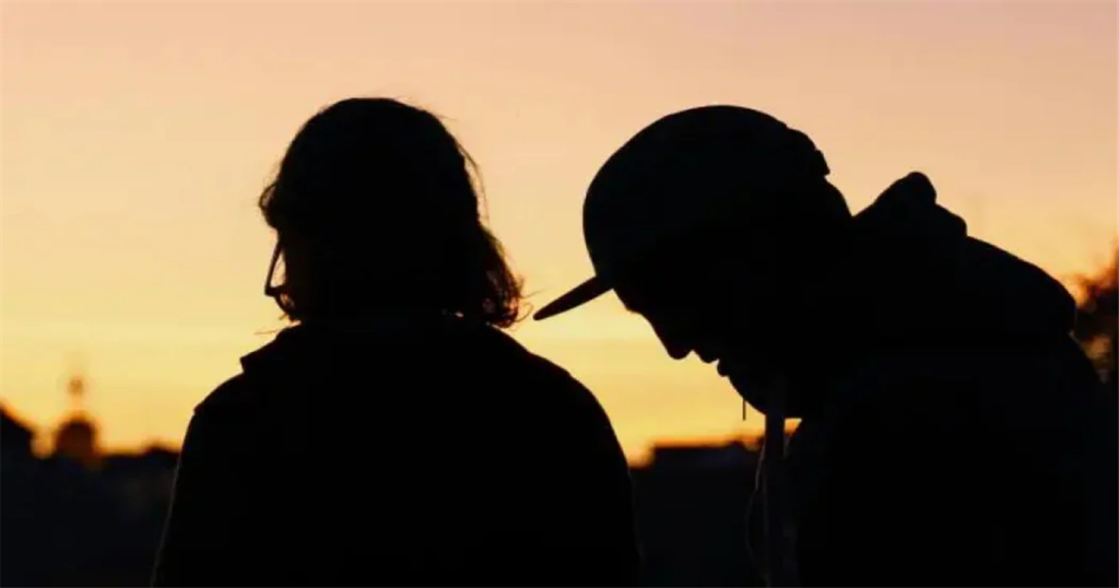 Καυτός χωρισμός στη showbiz: Το διάσημο ζευγάρι ηθοποιών ανακοίνωσε το τέλος του γάμου τους!