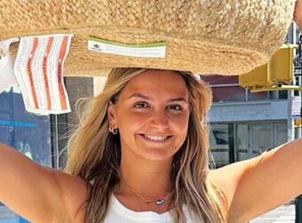 Σοφία Μητσοτάκη: Η δυναμική ζωή και η καριέρα της κόρης του πρωθυπουργού – Αποκλειστικές φωτογραφίες