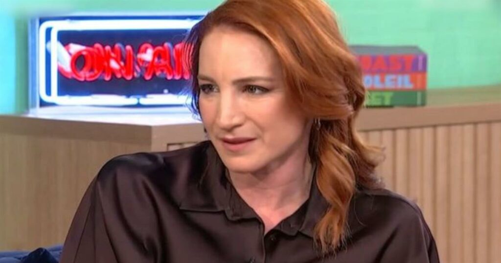 Στεφανία Γουλιώτη: «Αντί να αγνοώ τα σκοτάδια μου, τώρα τα αγκαλιάζω»