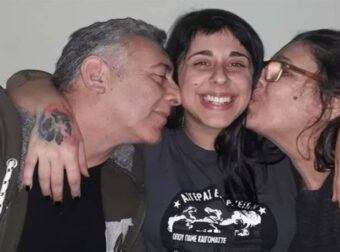 Η συγκλονιστική εξομολόγηση της Super Κικής για τους γονείς της: Το απίστευτο περιστατικό μπροστά στο παιδί τους – Όσα είχε αποκαλύψει για τον πατέρα της.