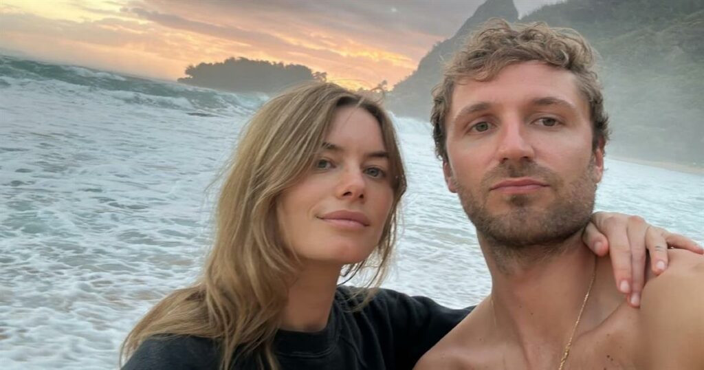 Τέο Νιάρχος & Καμίλ Ρόου: Υποδέχθηκαν το πρώτο τους παιδί – Οι φωτογραφίες που αποκάλυψαν το χαρμόσυνο μυστικό.