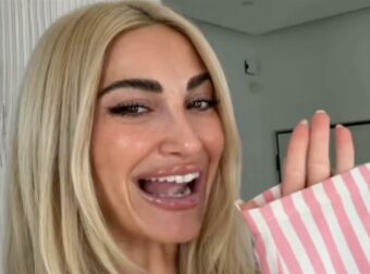 Ιωάννα Τούνη: Ενημερώνει το κοινό της για τη σημασία της 25ης Μαρτίου – «Ας μην κάνουμε γκάφες!»