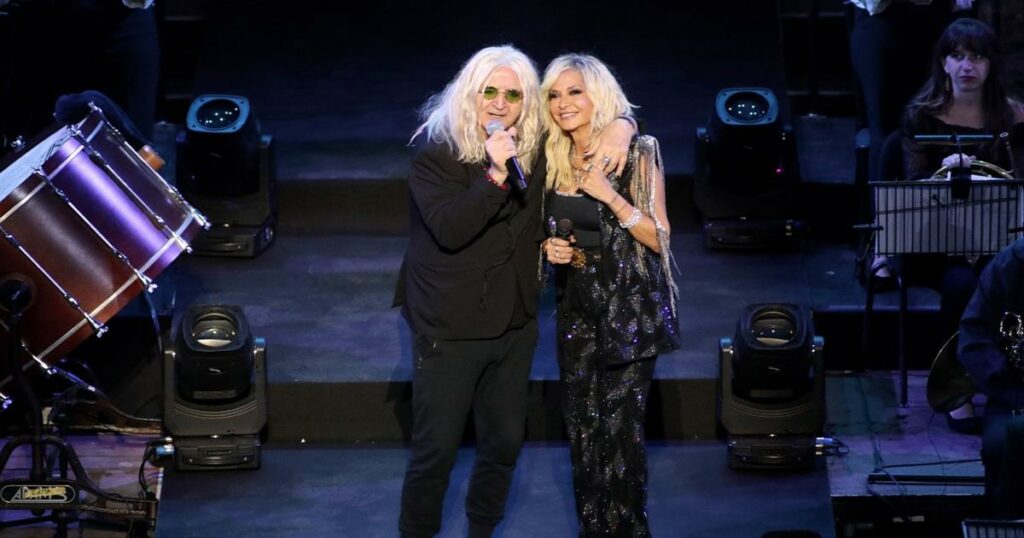 Άννα Βίσση & Νίκος Καρβέλας: Η δυναμική επιστροφή στην σκηνή!