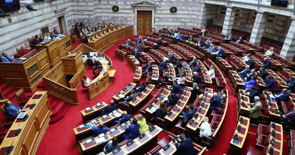 Ποιοι βουλευτές διαθέτουν την πλουσιότερη ακίνητη περιουσία; Ανακαλύψτε την αλήθεια πίσω από τον πλούτο!