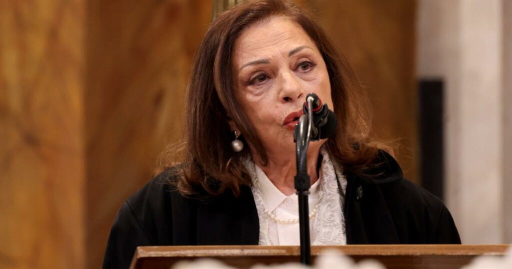 Η Χαρούλα Αλεξίου αποχαιρετά με δάκρυα τη Μαρινέλλα: «Μας άφησες χωρίς την φωνή σου».