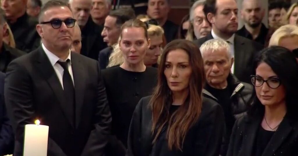 Η Δέσποινα Βανδή αποτίει φόρο τιμής στη Μαρινέλλα – Αντιδράσεις που συζητιούνται παντού!