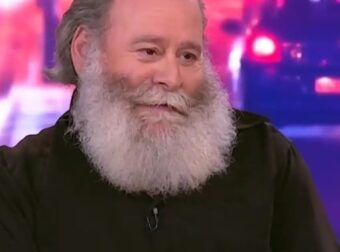 Κωστής Σαββιδάκης: Το ανεξήγητο θαύμα με το σταυρό που σημάδεψε τη ζωή μου!