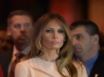 Μία άλλη Μελάνια Τραμπ: Δείτε τη συγκλονιστική φωτογραφία που αποκαλύπτει την αληθινή της εμφάνιση πριν τις αισθητικές επεμβάσεις.