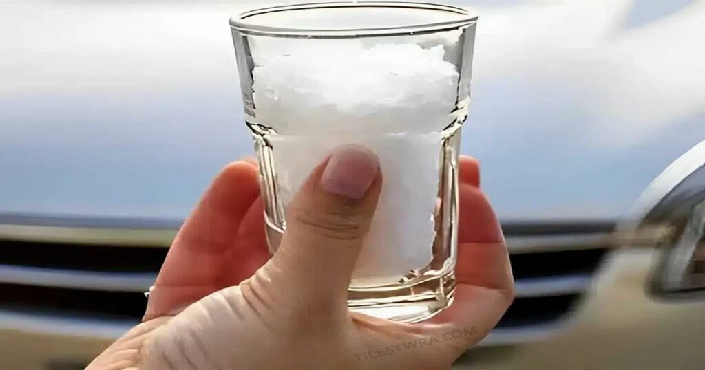 Ρίξτε Αλάτι στο Αυτοκίνητό σας: Το Έξυπνο Κόλπο που Συνιστά ένας Αστυνομικός!