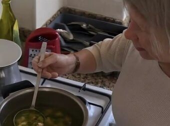 6 ενδείξεις στο σπίτι που φανερώνουν μια ακατάστατη προσωπικότητα: Αν παραβλέπει αυτά, ίσως παραμελεί και τον εαυτό της.