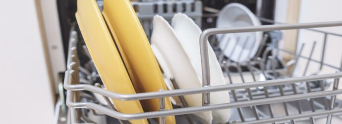7 σκεύη που δεν πρέπει ποτέ να βάζετε στο πλυντήριο πιάτων!