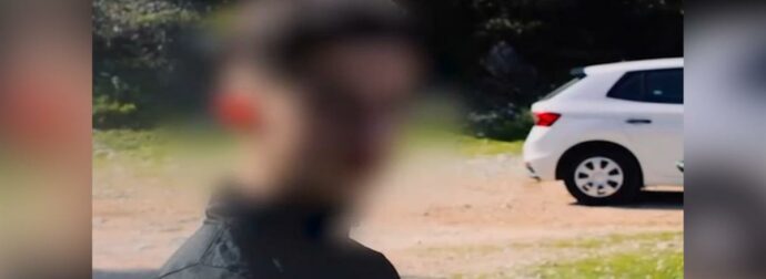 ΑΡΧΑΙΑ ΤΡΑΓΩΔΙΑ ΕΝ ΖΩΗ: «ΕΠΙΘΥΜΩ ΝΑ ΣΥΝΑΝΤΗΣΩ ΞΑΝΑ ΤΟΝ ΑΔΕΛΦΟ ΜΟΥ, ΝΑ ΜΟΙΡΑΣΤΩ ΑΥΤΑ ΠΟΥ ΔΕΝ ΕΧΩ ΠΡΟΛΑΒΕΙ» – ΣΥΓΚΛΟΝΙΣΜΟΣ ΓΙΑ ΤΟΝ 15ΧΡΟΝΟ.