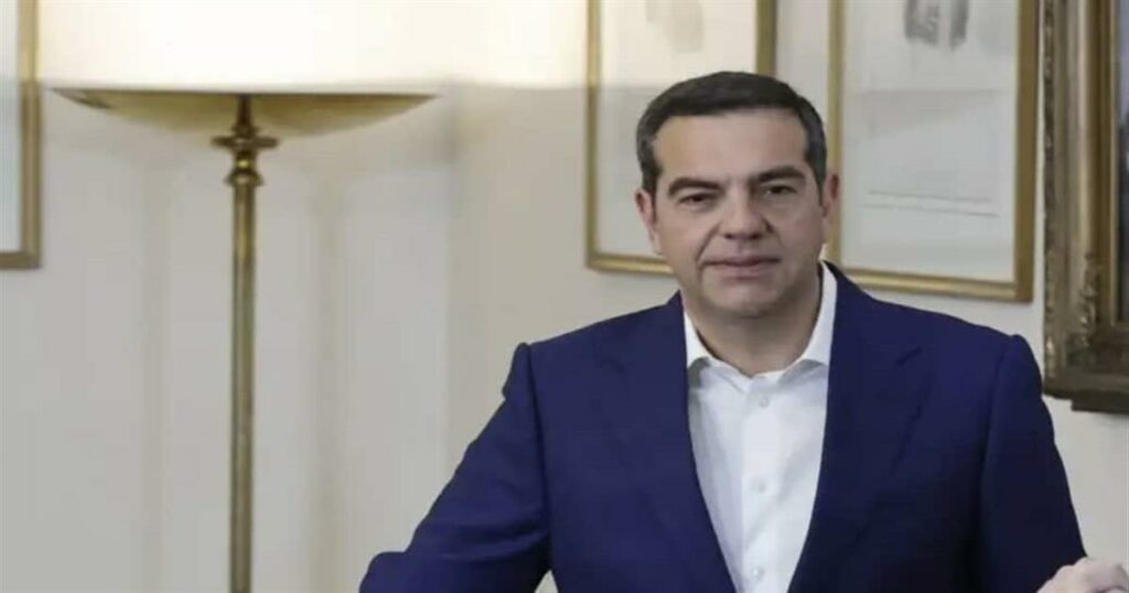Τσίπρας: «Η μόνη ασυμβίβαστη ιδιότητα είναι του πρωθυπουργού και του πολιτικού απατεώνα» – Σχόλιο στο διάγγελμα Μητσοτάκη.