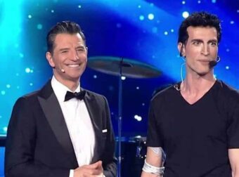 YFSF: Ο Κωνσταντίνος Μαγκλάρας μεταμορφώθηκε σε Σάκη Ρουβά – Δείτε πώς αντέδρασε ο ίδιος ο τραγουδιστής!