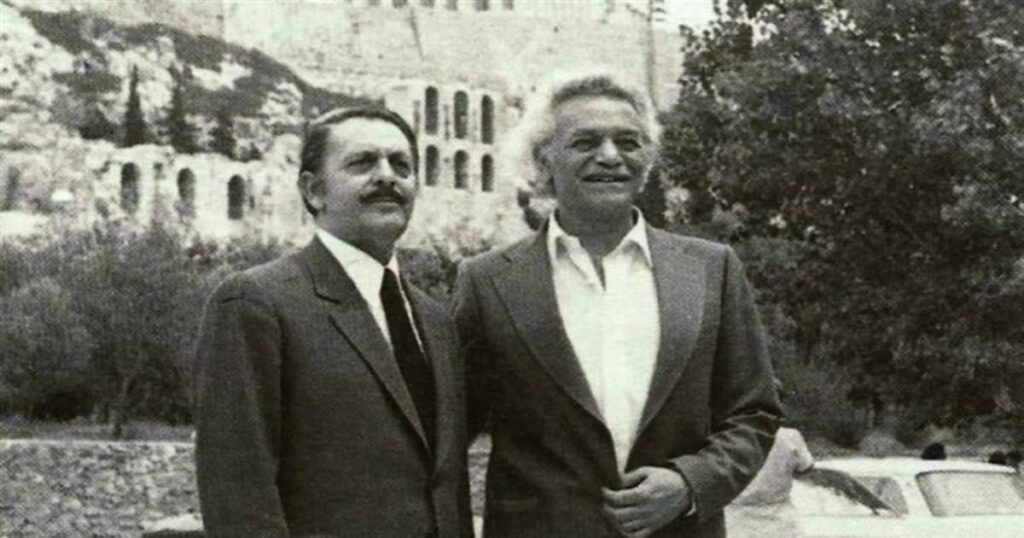 Θρυλική πράξη αντίστασης: Επέτειος της αποχώρησης του Λάκη Σάντα, του ήρωα που κατέβασε τη σβάστικα από την Ακρόπολη στις 30 Απριλίου 2011.