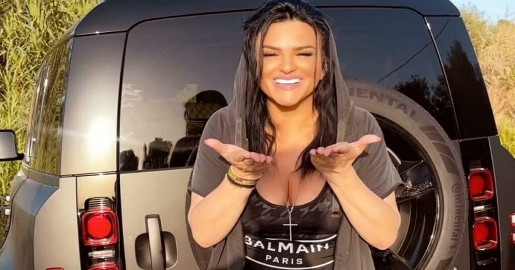 Δήμητρα Κατσαφάδου: Δείτε την εντυπωσιακή της εμφάνιση στο εταιρικό meeting!