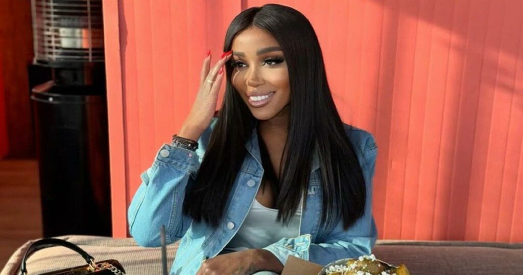 Ελίζαμπεθ Ελέτσι: Η μάχη με το πρόβλημα υγείας και η αιχμηρή δήλωση για Κωνσταντάρα από το νοσοκομείο.