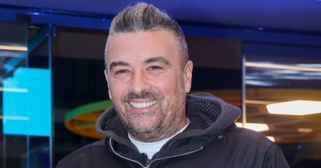 Γιάννης Αϊβάζης: Η μαγευτική του σύντροφος σε φωτογραφικό άλμπουμ από την Κρήτη!