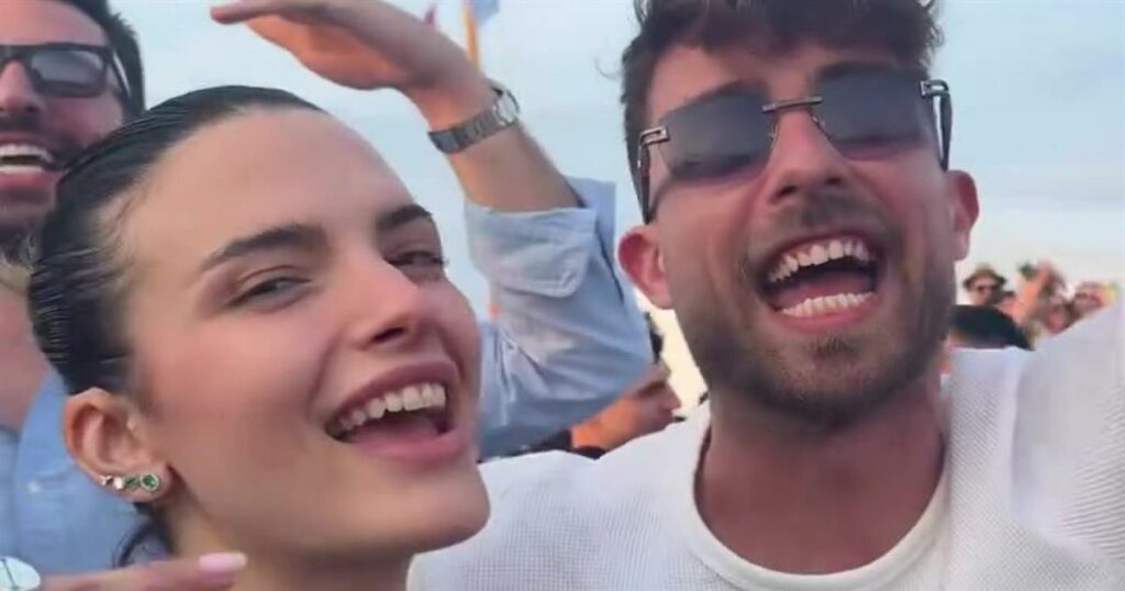 Κατερίνα Λιόλιου & Fipster: Ξεσηκώνουν την Πάρο με τον «Λογαριασμό» στο τέρμα!