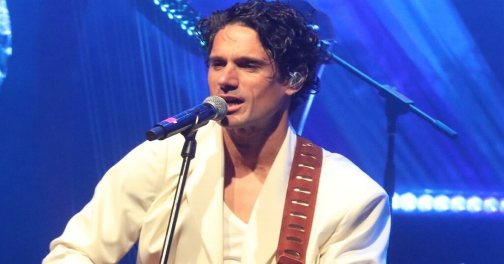 Ο Πάνος Βλάχος εκφράζει την άποψή του για το πρόστιμο 300€ στους μουσικούς και αποκαλύπτει τις σκέψεις πολλών.