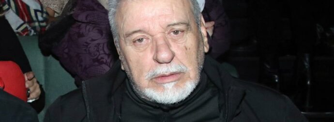 Τάσος Χαλκιάς: «Ο πατέρας μου με χτυπούσε – Ήταν ο μόνος που είχε αυτό το δικαίωμα».