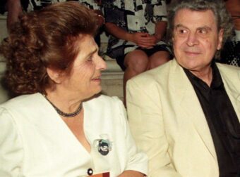 Μυρτώ Αλτίνογλου: Η αιώνια σύντροφος του Μίκη Θεοδωράκη γιορτάζει έναν αιώνα ζωής (Δείτε τις φωτογραφίες).