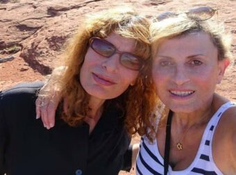 Δράμα στο Λονδίνο: 70χρονη δολοφονεί την αδελφή της για ένα Rolex και εγκαταλείπει τον σκύλο της σε ασιτία.