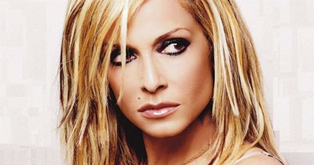 Ανελέητες επιθέσεις στα social media κατά της Άννας Βίσση: Το φιάσκο της συναυλίας με το άδειο στάδιο αναβιώνει.