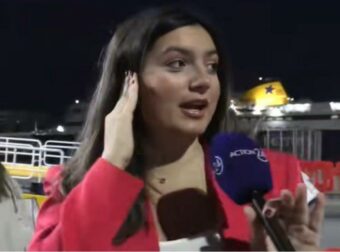 Ανακαλύψαμε την αφοσιωμένη δημοσιογράφο που διενεργεί πασχαλινά γκάλοπ στο λιμάνι του Πειραιά!