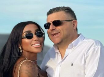 «Ελίζαμπεθ Ελέτσι: Εκθαμβωτική φωτογραφία με φουσκωμένη κοιλιά λίγο μετά την ανακοίνωση της εγκυμοσύνης της!»