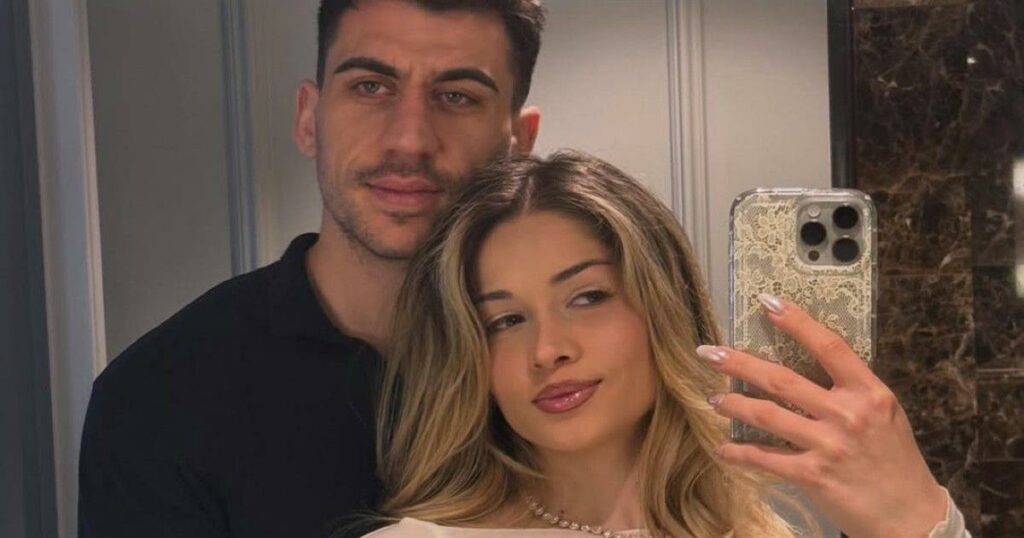 Φειδίας Παναγιώτου: Μοιράζει προσκλητήρια γάμου στους fans του! Δες πώς μπορείς να αποκτήσεις το δικό σου.