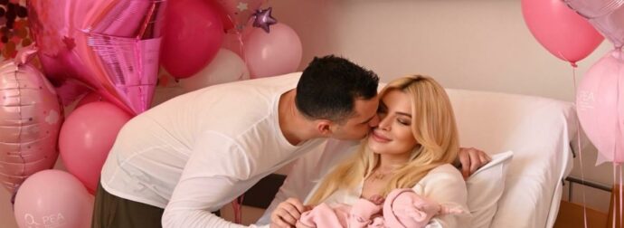 Κατερίνα Καινούργιου – Παναγιώτης Κουτσουμπής: Αποκαλύπτουν μια γλυκιά στιγμή με τη νεογέννητη κόρη τους!