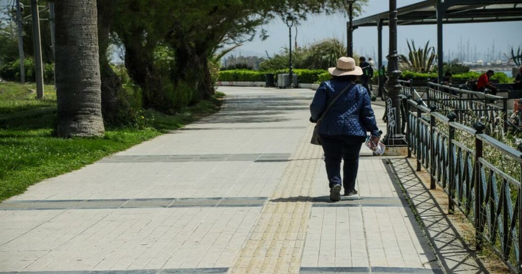 Πάσχα 2026: Παραδοσιακό ψήσιμο με ηλιόλουστη ατμόσφαιρα ή κάτω από βροχές; Τα Μερομήνια αποκαλύπτουν τον καιρό!