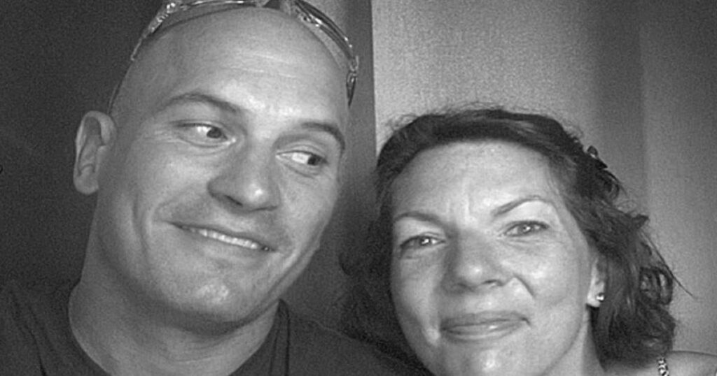 «Μια ανείπωτη ιστορία: Η υγιής και δραστήρια γυναίκα που έφυγε από καρκίνο ωοθηκών στα 46 – Το σύμπτωμα στο γυμναστήριο που της άλλαξε τη ζωή»