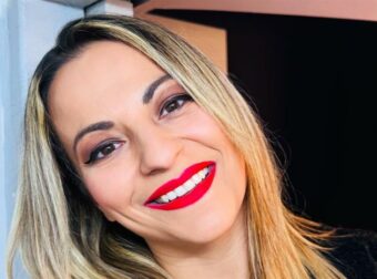 Ανακαλύψτε την Τζένη Κατσίγιαννη: Το viral τραγούδι στο TikTok και οι συγκινητικές τελευταίες λέξεις από τον πατέρα της.