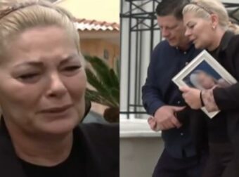 Κεφαλονιά: Η σπαρακτική στιγμή της μητέρας της 19χρονης Μυρτούς πριν την κηδεία – Συγκλονιστικά λόγια.