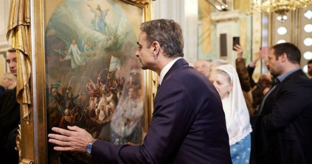 Κυριάκος Μητσοτάκης: Το viral στιγμιότυπο με το προσκύνημα στον πίνακα του Βρυζάκη προκαλεί γέλιο!